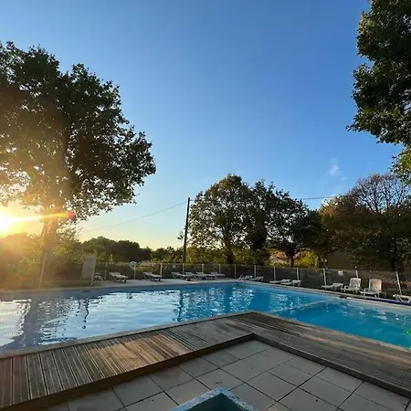 N°9. 5 Personnes * Saint-Aubin-de-Nabirat
